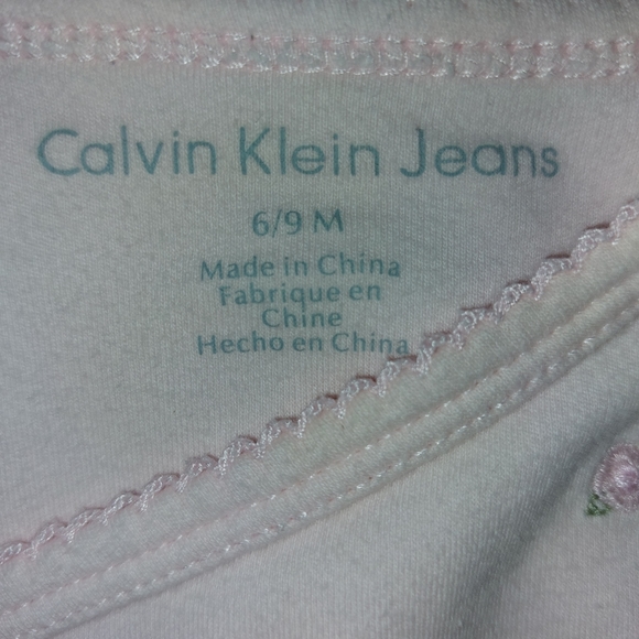 Soft Pink 2-Piece Set by Calvin Klein Jeans, Size 6-9 Month - Picture 7 of 11